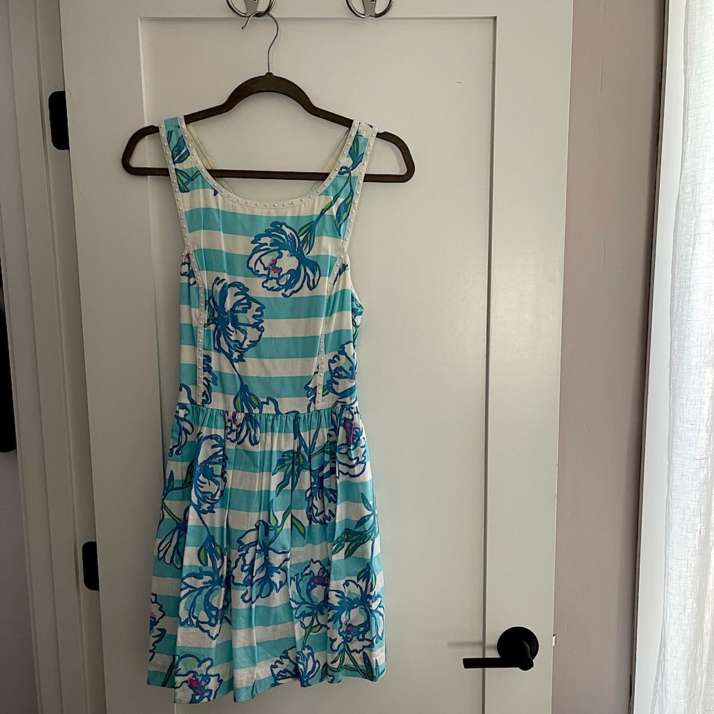 Lilly Pulitzer Cross-back Dress, size 6